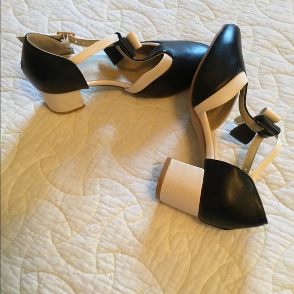 None Shoes - Super cute, size 8 heels, black/white